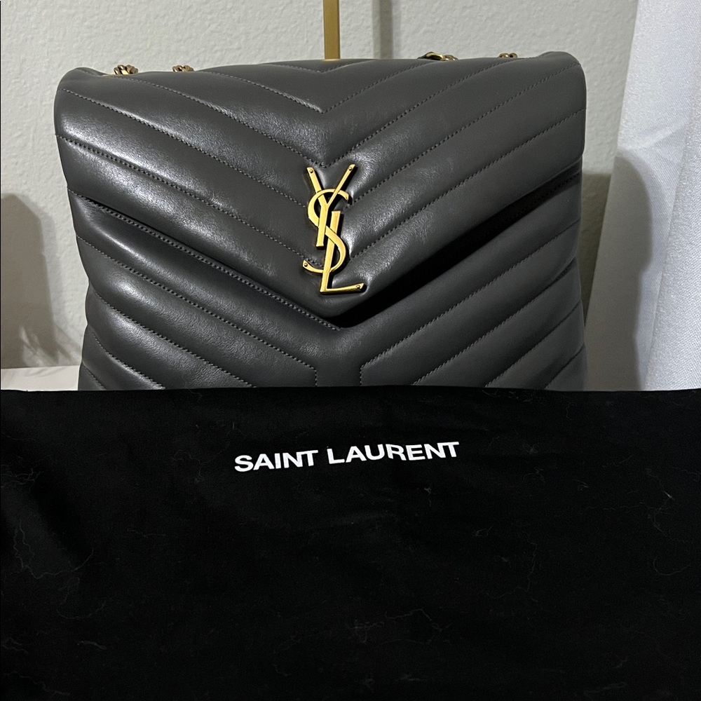 YSL Lou Lou Medium bag in Grey, Quilted leather
